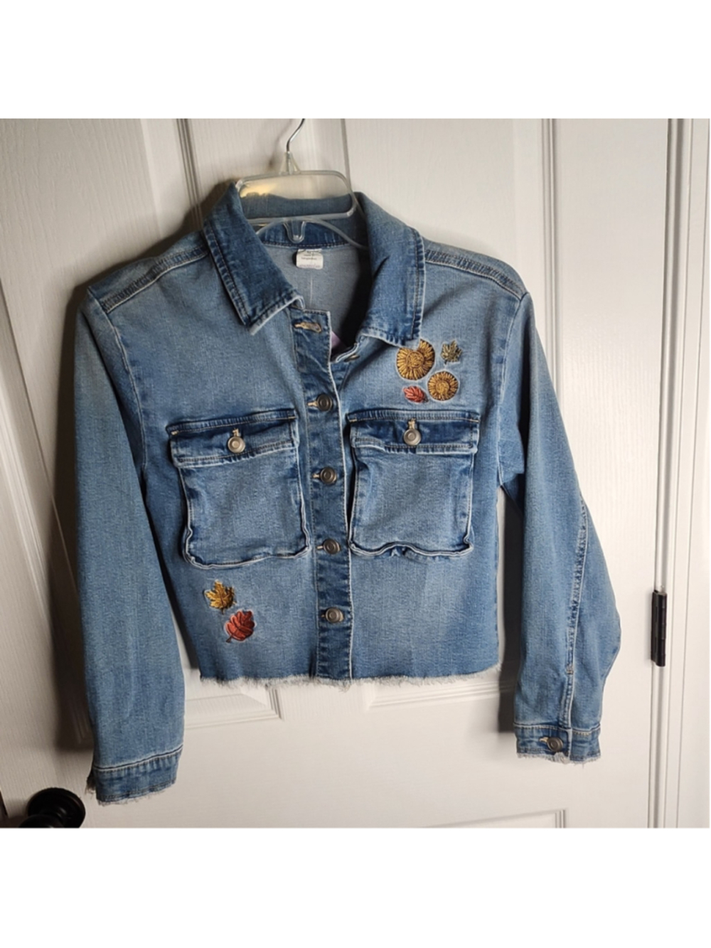 🍁NEW Fall Leaf Embroidered Denim Jacket Girls Medium